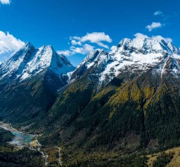 理县周边自驾一日暴走，雪山、藏寨与一口酥油茶的救赎