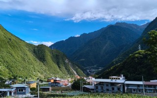 阿坝，那片被信仰和热血共同浸染的红色土地