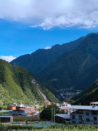 四月理县，这些地方美得让人说不出话